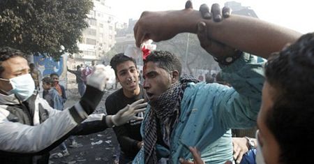 "NYT": Hosni Mubarak osobiście nadzorował brutalną pacyfikację demonstracji w Egipcie