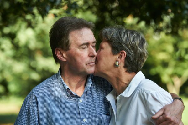 Uzdrowiony za wstawiennictwem bł. ks. Jerzego Popiełuszki Francuz Francois Audelan z żoną Chantal