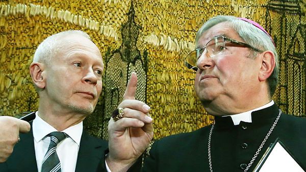 Michał Boni i abp Sławoj Leszek Głódź po posiedzeniu Komisji Wspólnej Rządu i Episkopatu