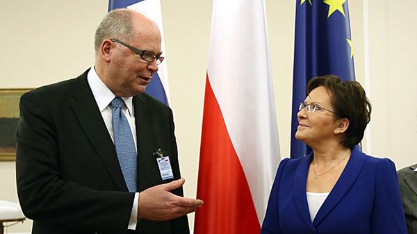 Marszałek sejmu Ewa Kopacz (P) oraz przewodniczący parlamentu Finlandii Eero Heinaluom