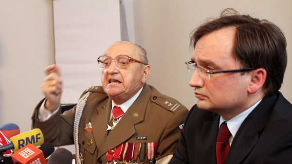 Były minister sprawiedliwości, eurodeputowany Zbigniew Ziobro oraz ppłk Franciszek Oremus