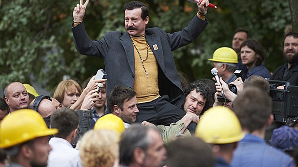Aktor Robert Więckiewicz w roli Lecha Wałęsy