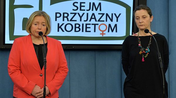Wicemarszałek sejmu Wanda Nowicka i szefowa Feminoteki Joanna Piotrowska