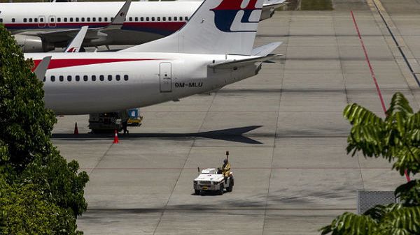 Samolot Malaysia Airlines leciał z Amsterdamu do Kuala Lumpur z 298 osobami na pokładzie