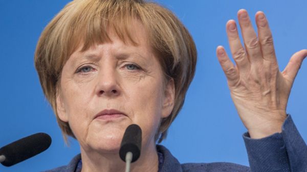 Kanclerz Angela Merkel ma dążyć do pojednania z Rosją - tak uważają niemieckie media