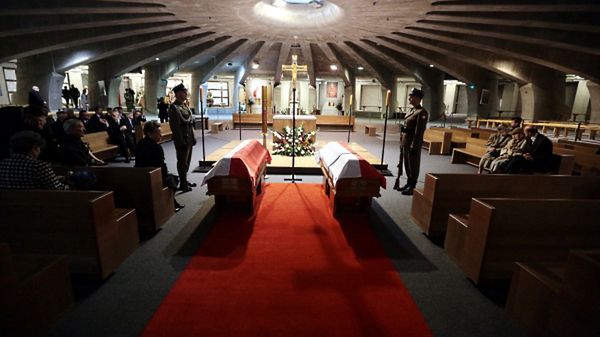 Szczątki działaczy Polski Walczącej i emigracji politycznej w USA - Zofii i Stefana Korbońskich, zostały złożone w Panteonie Wielkich Polaków w Świątyni Opatrzności Bożej w Wilanowie