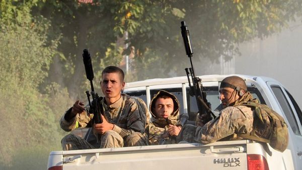 Gruzińscy snajperzy zmierzają w kierunku granicy z rosyjskim Dagestanem