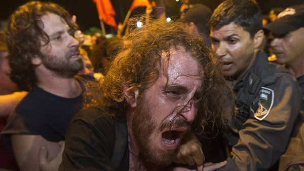 Starcia "oburzonych" z policją na ulicach Tel Awiwu