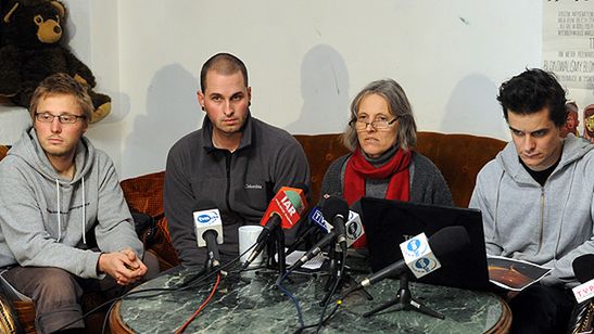 Przedstawiciele organizacji Berlin Nazi Frei oraz Porozumienia 11 Listopada