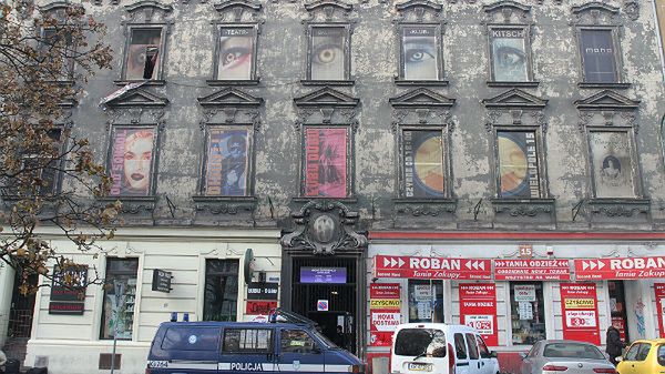 Budynek z dyskotekami w centrum Krakowa, gdzie w nocy zawaliły się schody.