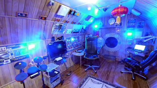 Jedno z pomieszczeń w którym przebywali naukowcy