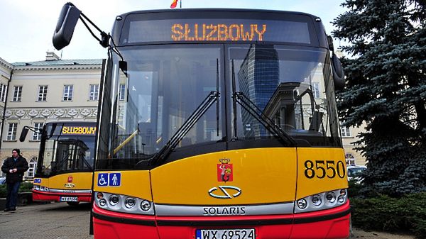 Prezentacja najnowszych autobusów dostarczonych przez firmę Solaris dla MZA