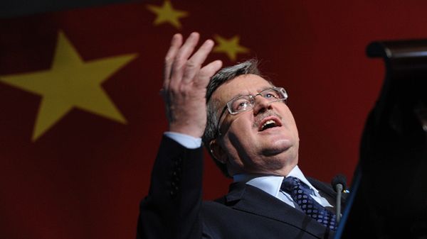 Prezydent Bronisław Komorowski podczas wizyty w Chinach