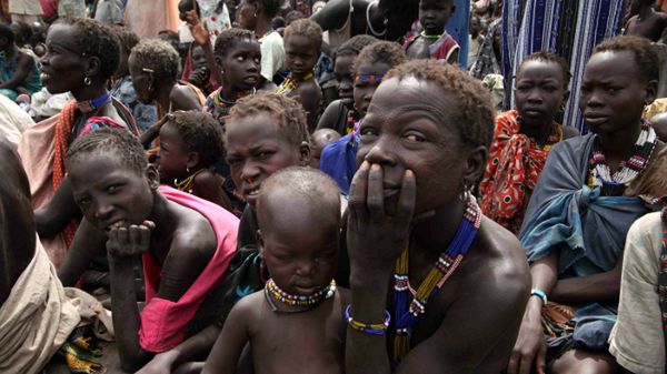 Sudańczycy muszą uciekać z terenów objętych walkami