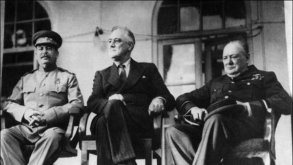 Stalin, Churchill i Roosevelt spotkali się w Teheranie pod koniec 1943 roku