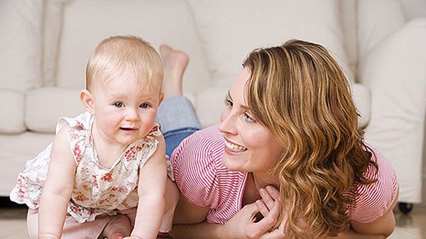 Brytyjski rząd tnie zasiłki na dzieci