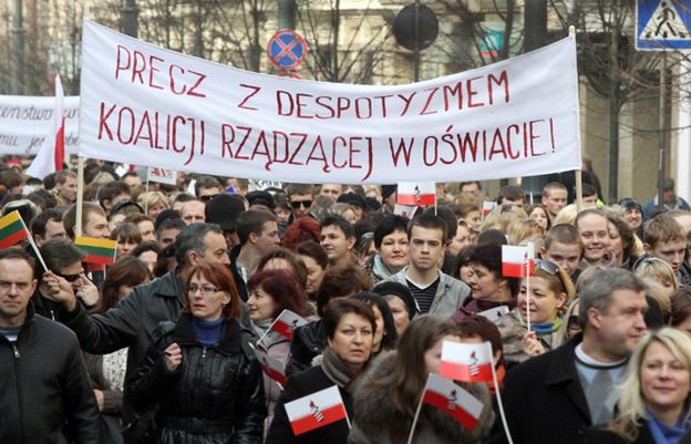 "Wojna hybrydowa" Rosji w państwach bałtyckich. Czy Putin może wykorzystać Polaków na Litwie?