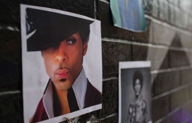 Prokuratura bada, dlaczego lekarz wypisał Prince'owi buprenorfinę