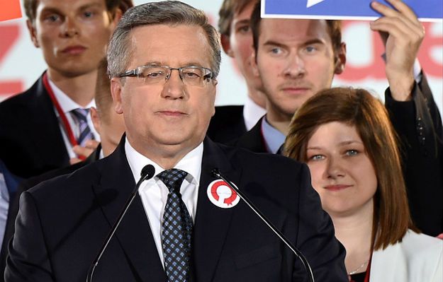 Komorowski podpisał projekt nowelizacji konstytucji ws. JOW-ów