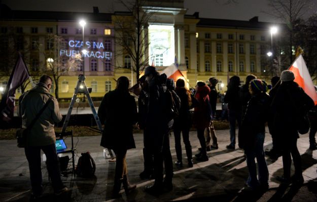 Opozycja solidaryzuje się w proteście przeciwko rządowi. W sobotę kolejna manifestacja przed TK