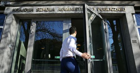 Sejm znowelizował ustawę o Krajowej Szkole Administracji Publicznej. Szkoła ma nosić imię Lecha Kaczyńskiego