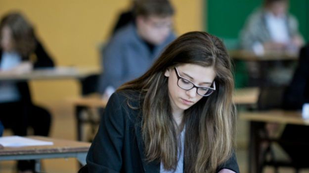 Ponad 360 tys. uczniów III klas gimnazjów w całym kraju przystąpiło do egzaminów