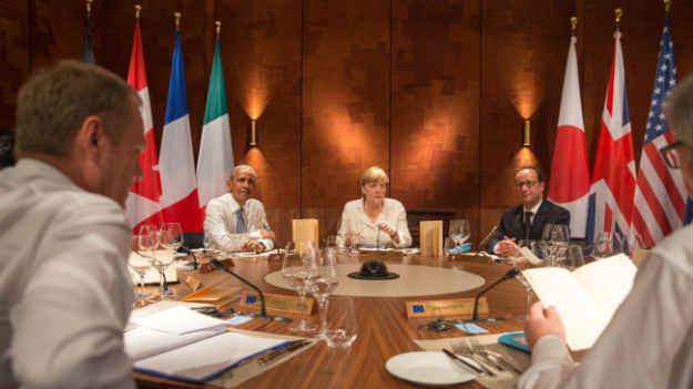 Drugi dzień szczytu zdominuje temat zadłużonej Grecji i konflikt rosyjsko-ukraiński