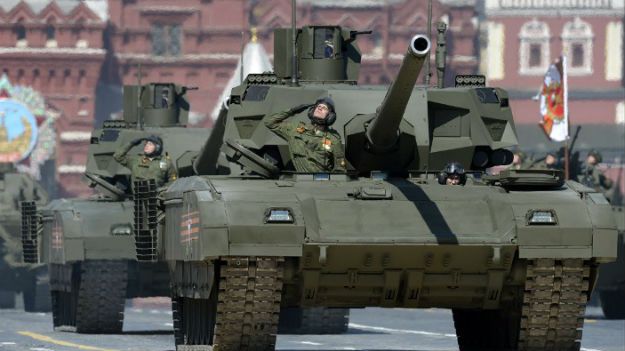 Czołgi T-14 Armata po raz pierwszy zaprezentowano podczas defilady wojskowej na Placu Czerwonym w Moskwie 9 maja