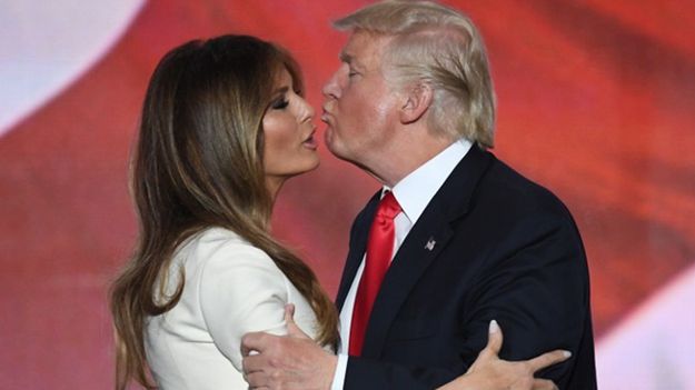 Melania Trump i jej mąż Donald - oni potrafią przyciągnąć uwagę mediów
