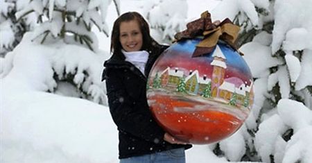 Bombka gigant