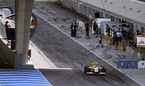 Jerez: Alonso najszybszy w poniedziałek