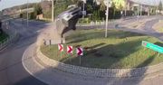 Kierowca złamał drzewo na wysokości 7m