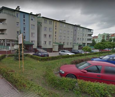 Wrocław. Pożar bloku na Muchoborze Wielkim. Na miejscu są strażacy, ogień trudno opanować