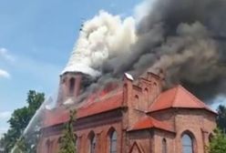Pożar zabytkowego kościoła w Lutolu Suchym. Runęła część dachu