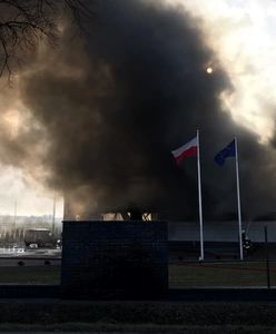 Pożar hali produkcyjnej pod Ostrzeszowem. W akcji 50 strażaków