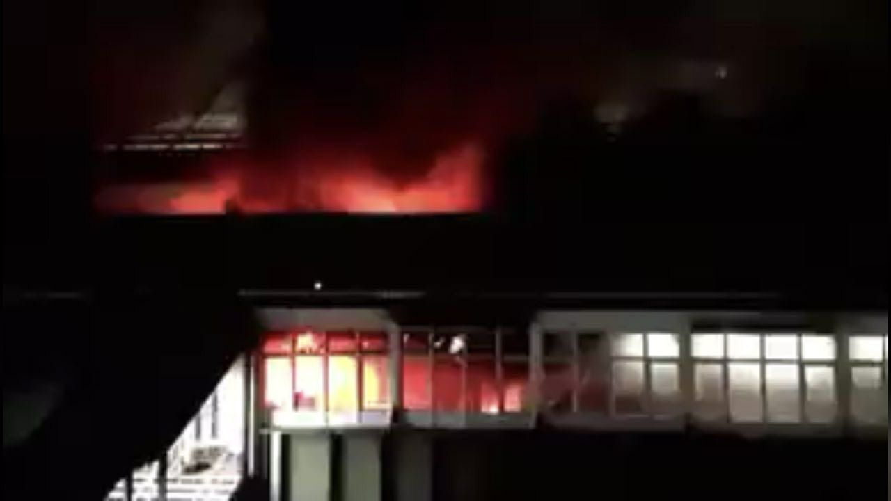 Pożar dworca w Nottingham. "Podejrzewamy podpalenie"