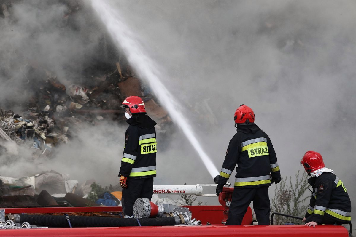 Koszarówka. Pożar wysypiska śmieci na Podlasiu