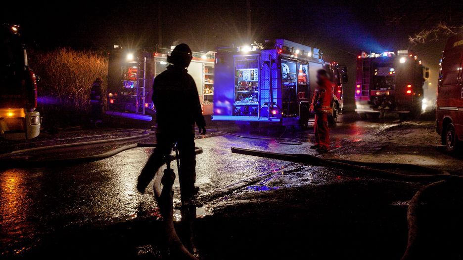 Tragedia pod Karlinem. W nocnym pożarze zginęły dwie osoby (zdj. ilustracyjne)