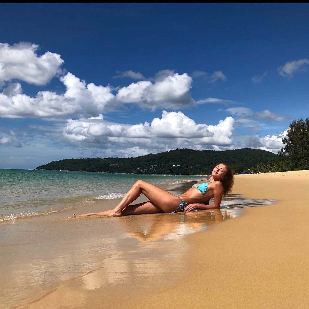 Joanna Opozda pozuje w bikini. Rajskie wakacje w Tajlandii