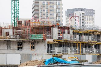 Koronawirus namiesza w gospodarce. Agencja Moody's obniża prognozę wzrostu PKB