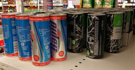 Branża napojów energetycznych dynamicznie się rozwija. W sklepach przybywa promocji