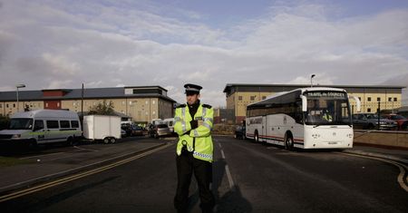 Brytyjskie śledztwo po śmierci polskiego imigranta. Miał powiesić się w ośrodku koło lotniska Heathrow