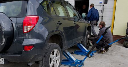 Test opon letnich ADAC 2017 dla SUV-ów (215/65R16)