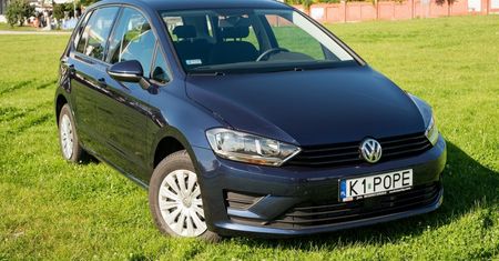 Sprzedaje auto papieża Franciszka. "Starszy pan jeździł do kościoła"