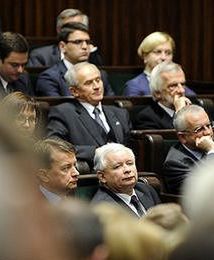 Sejm skierował do komisji cztery projekty ws. finansowania partii