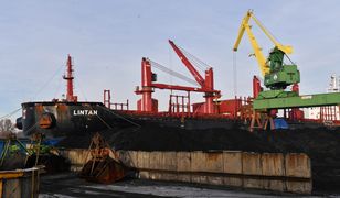 Szczecin. Statek z groźnym koncentratem cynku utknął w porcie