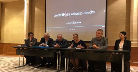 Kempa o pomocy humanitarnej: "musimy oddać to, co sami otrzymywaliśmy"