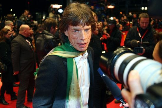 Mick Jagger śpiewa w sanskrycie