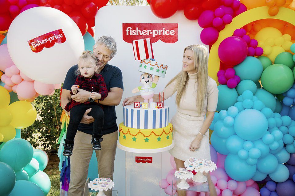 Urodziny córki Joanny Krupy. Zdjęcie ze strony Fisher Price