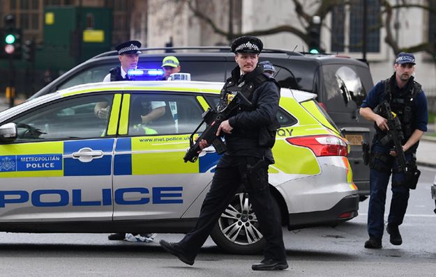 Brytyjski polityk rzucił się na pomoc rannemu policjantowi